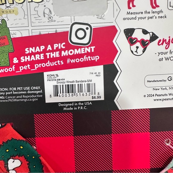 Peanuts Christmas Bandana - Picture 6 of 6